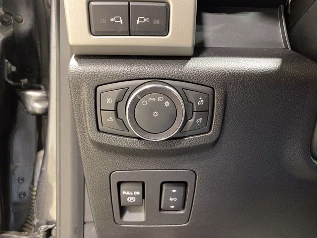 2018 Magnetic Metallic Ford F-150 Lariat 4X4 Truck