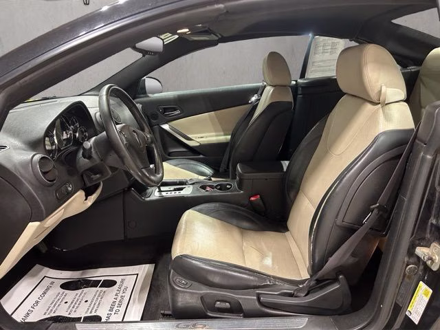 2009 Carbon Black Metallic Pontiac G6 GT FWD Convertible
