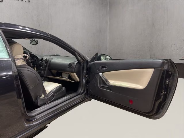 2009 Carbon Black Metallic Pontiac G6 GT FWD Convertible