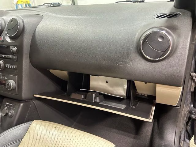 2009 Carbon Black Metallic Pontiac G6 GT FWD Convertible