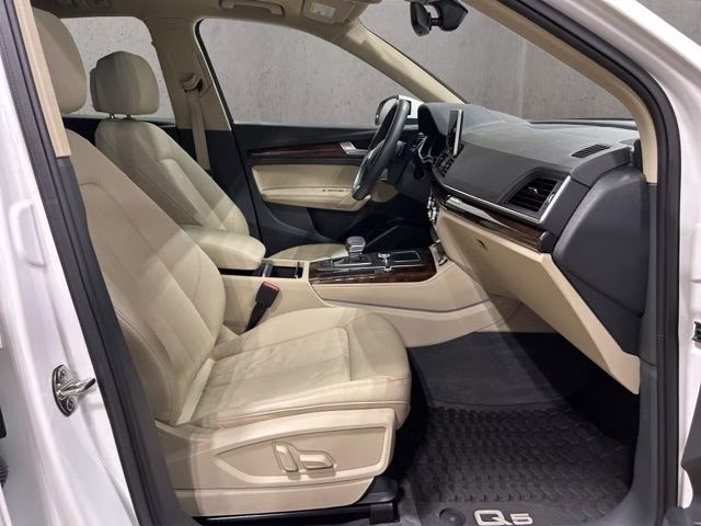 2020 Ibis White Audi Q5 45 Premium Plus AWD SUV