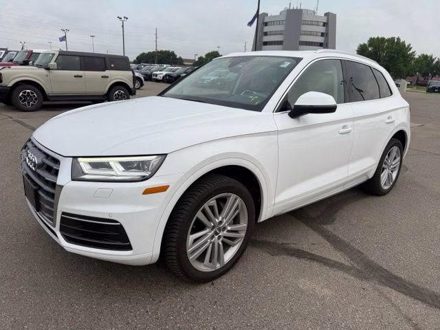 2020 Ibis White Audi Q5 45 Premium Plus AWD SUV