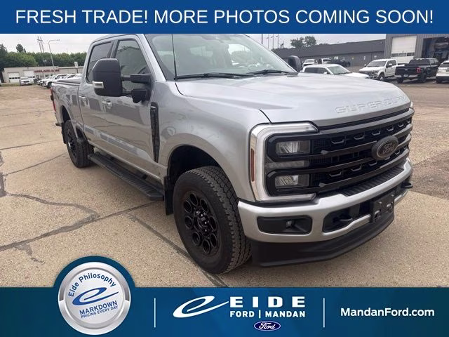 2024 Silver Metallic Ford Super Duty F-250 SRW Lariat 4X4 Truck