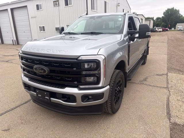 2024 Silver Metallic Ford Super Duty F-250 SRW Lariat 4X4 Truck