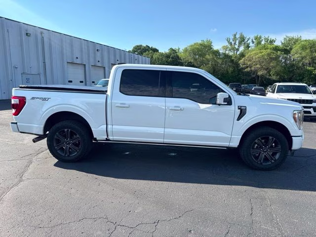 2023 Star White Metallic Tri-Coat Ford F-150 Lariat 4X4 Truck