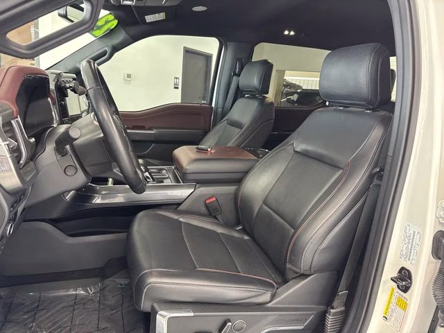 2023 Star White Metallic Tri-Coat Ford F-150 Lariat 4X4 Truck