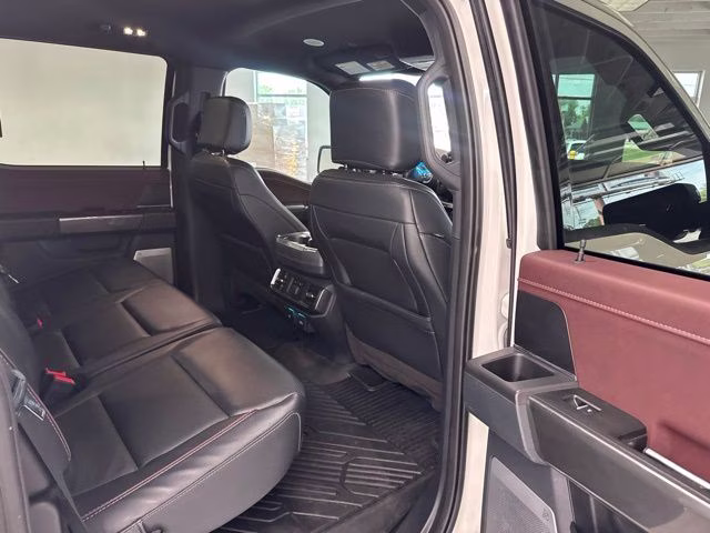 2023 Star White Metallic Tri-Coat Ford F-150 Lariat 4X4 Truck