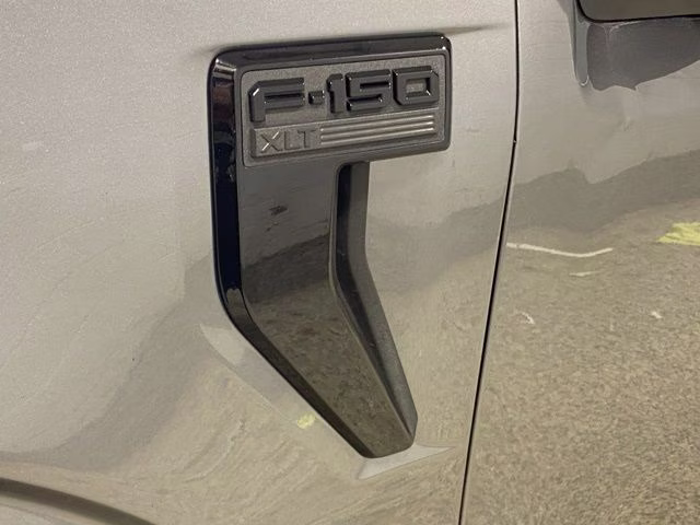 2024 Carbonized Gray Metallic Ford F-150 XLT 4X4 Truck