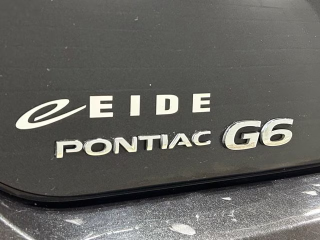 2009 Carbon Black Metallic Pontiac G6 GT FWD Convertible