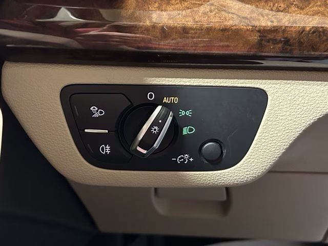 2020 Ibis White Audi Q5 45 Premium Plus AWD SUV