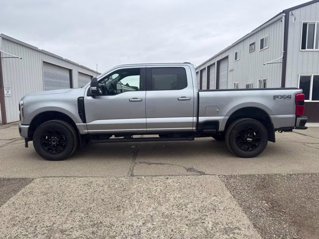 2024 Silver Metallic Ford Super Duty F-250 SRW Lariat 4X4 Truck