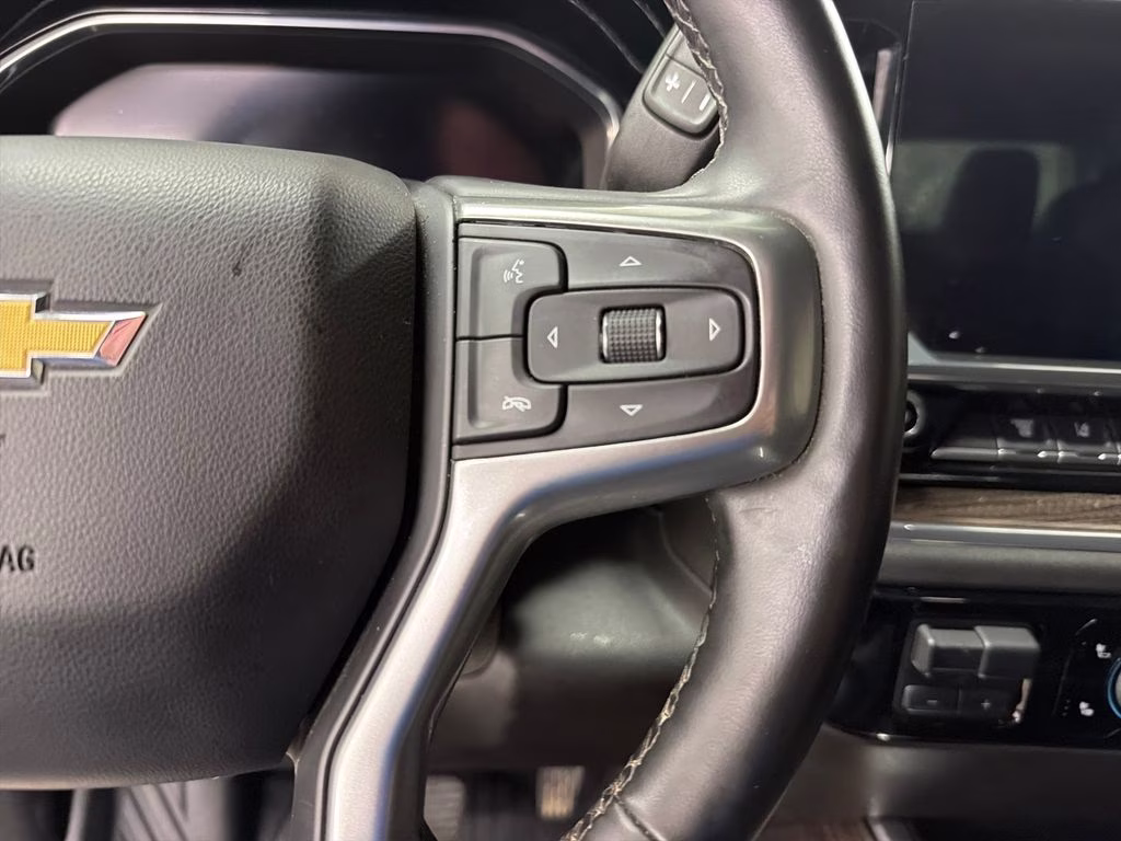 2025 Sterling Gray Metallic Chevrolet Silverado 2500HD LT 4X4 Truck
