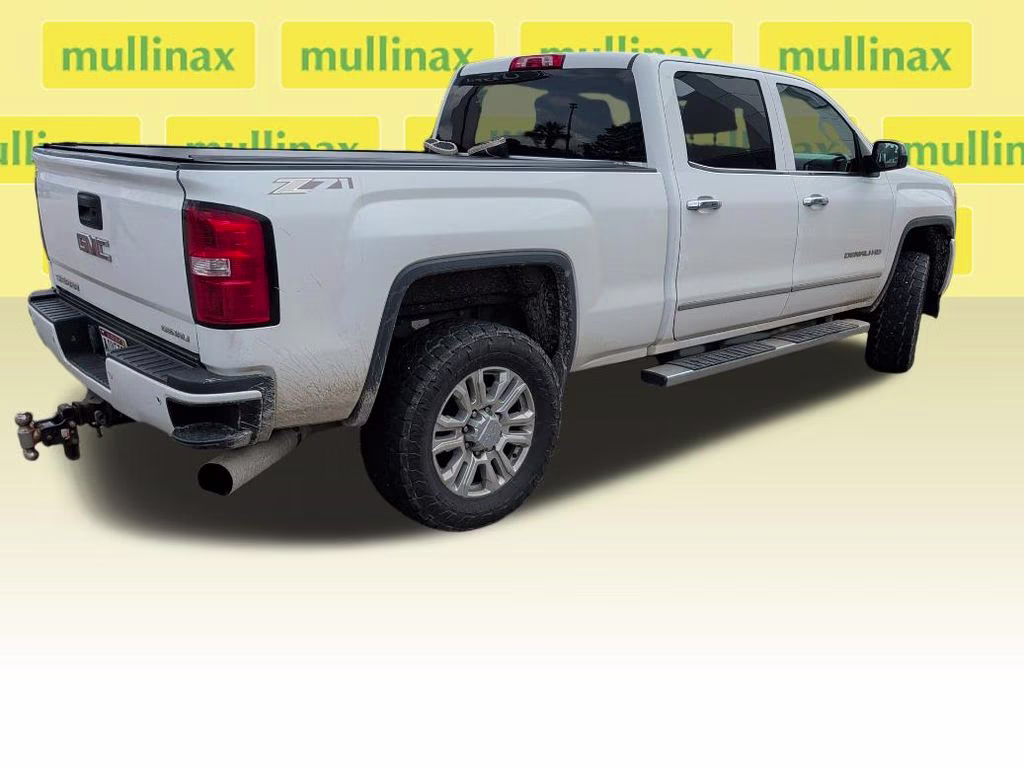 2015 Summit White GMC Sierra 2500HD Denali 4X4 Truck