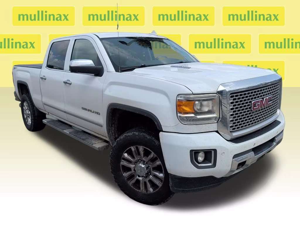 2015 Summit White GMC Sierra 2500HD Denali 4X4 Truck