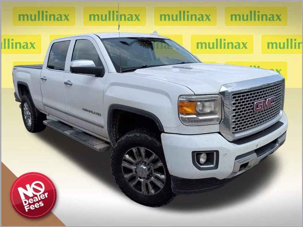 2015 Summit White GMC Sierra 2500HD Denali 4X4 Truck