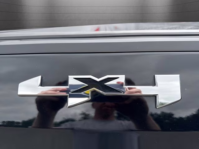 2022 Onyx Black GMC Sierra 1500 SLT 4X4 Truck