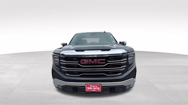 2022 Onyx Black GMC Sierra 1500 SLT 4X4 Truck