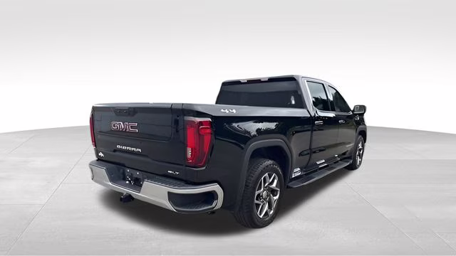 2022 Onyx Black GMC Sierra 1500 SLT 4X4 Truck