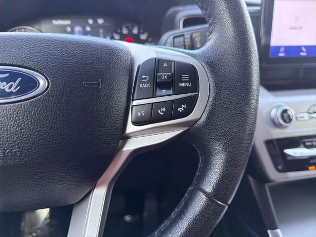 2023 Gray Metallic Ford Explorer XLT RWD SUV