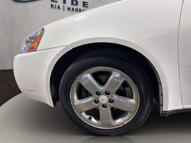 2007 Frosty (White) Pontiac G6 GT FWD Sedan
