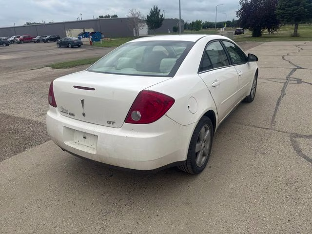 2007 White Pontiac G6 GT FWD Sedan