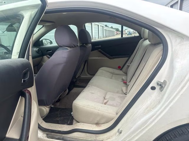 2007 White Pontiac G6 GT FWD Sedan