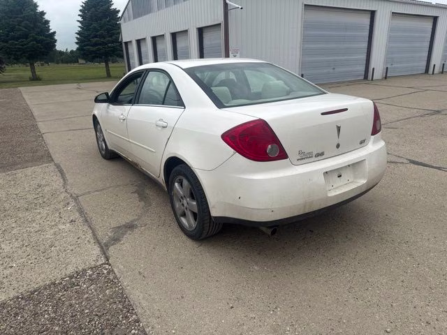 2007 White Pontiac G6 GT FWD Sedan