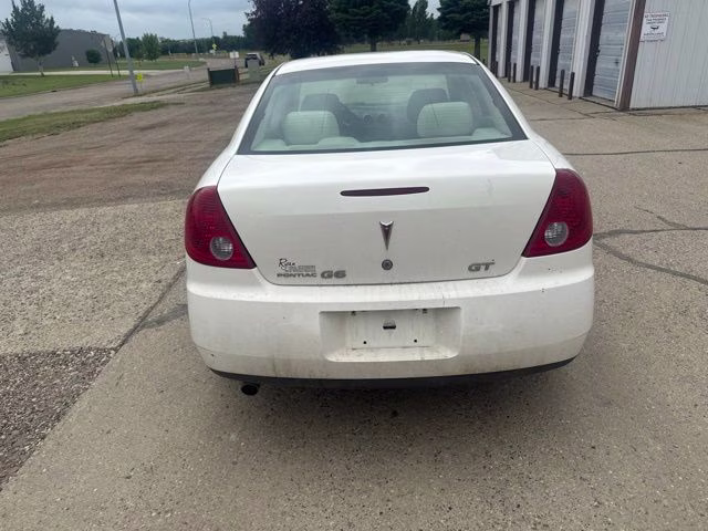 2007 White Pontiac G6 GT FWD Sedan