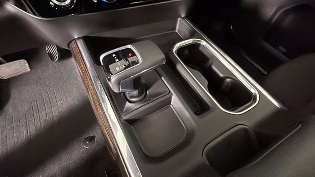 2023 Summit White GMC Sierra 1500 Elevation 4X4 Truck