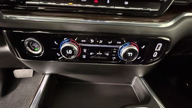 2023 Summit White GMC Sierra 1500 Elevation 4X4 Truck