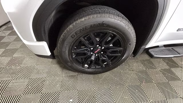 2023 Summit White GMC Sierra 1500 Elevation 4X4 Truck