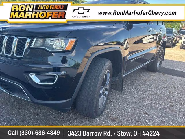 2020 Diamond Black Crystal Pearlcoat Jeep Grand Cherokee Limited 4X4 SUV