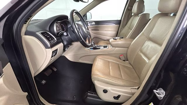 2020 Diamond Black Crystal Pearlcoat Jeep Grand Cherokee Limited 4X4 SUV
