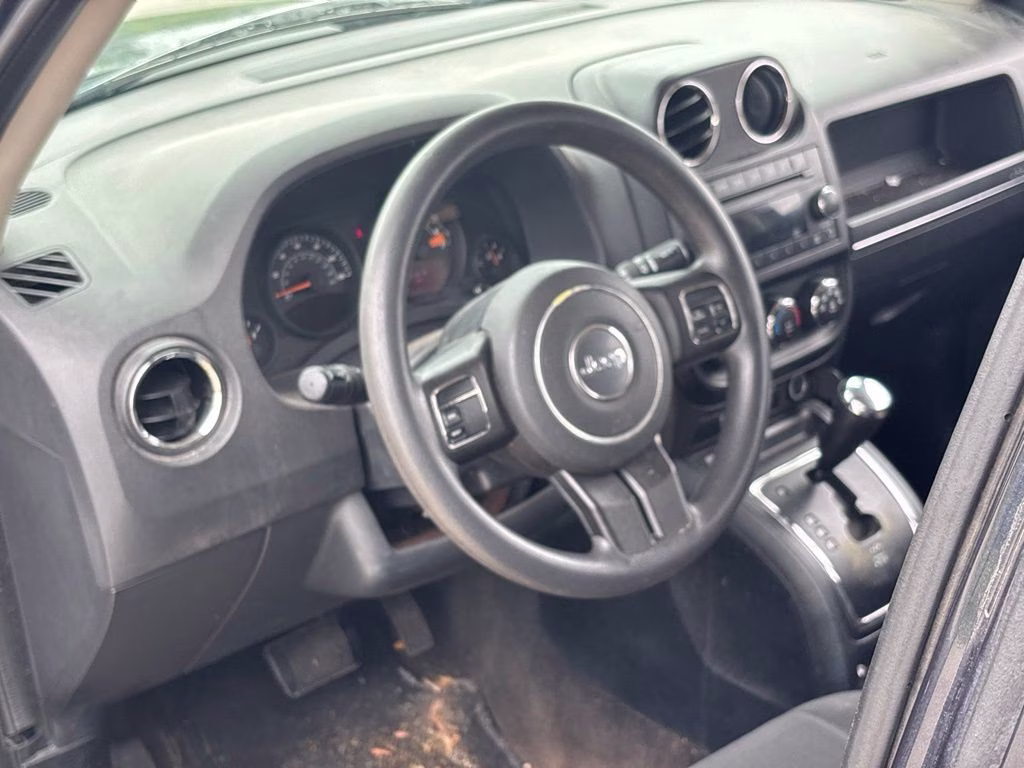 2014 Maximum Steel Metallic Clearcoat Jeep Patriot Sport 4X4 SUV