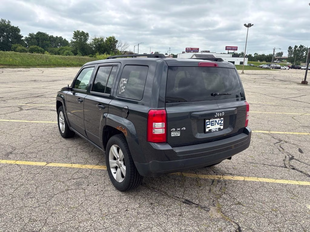 2014 Maximum Steel Metallic Clearcoat Jeep Patriot Sport 4X4 SUV