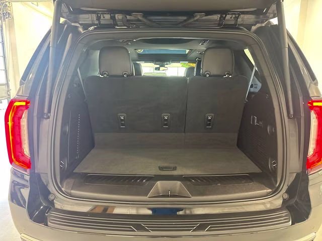 2021 Onyx Black GMC Yukon SLT 4X4 SUV