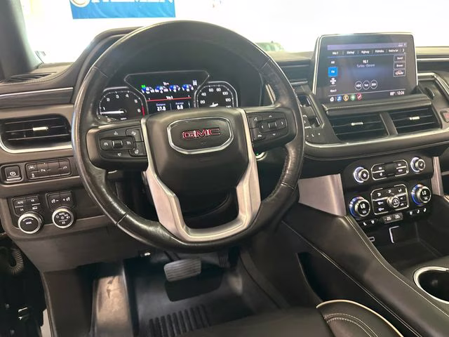 2021 Onyx Black GMC Yukon SLT 4X4 SUV