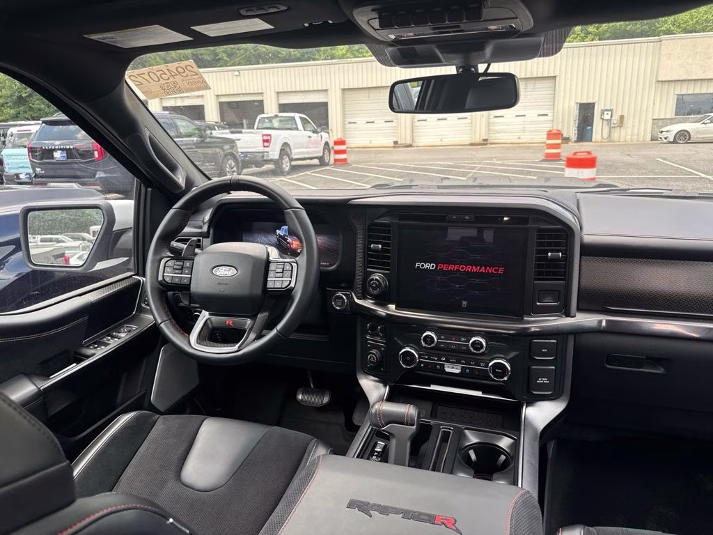 2025 Oxford White Ford F-150 Raptor 4X4 Truck