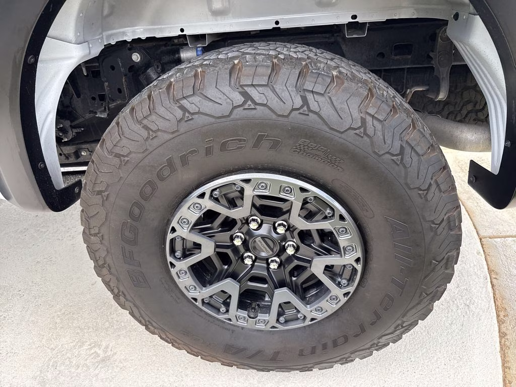 2025 Oxford White Ford F-150 Raptor 4X4 Truck