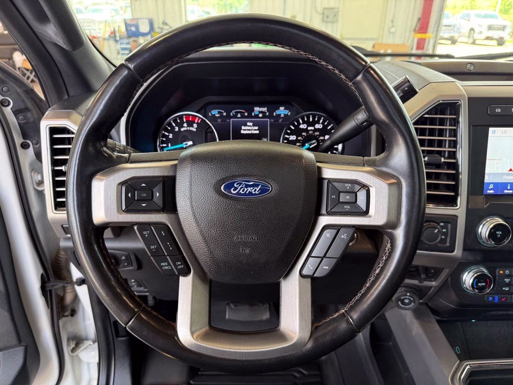 2021 Star White Metallic Tri-Coat Ford Super Duty F-250 SRW Platinum 4X4 Truck