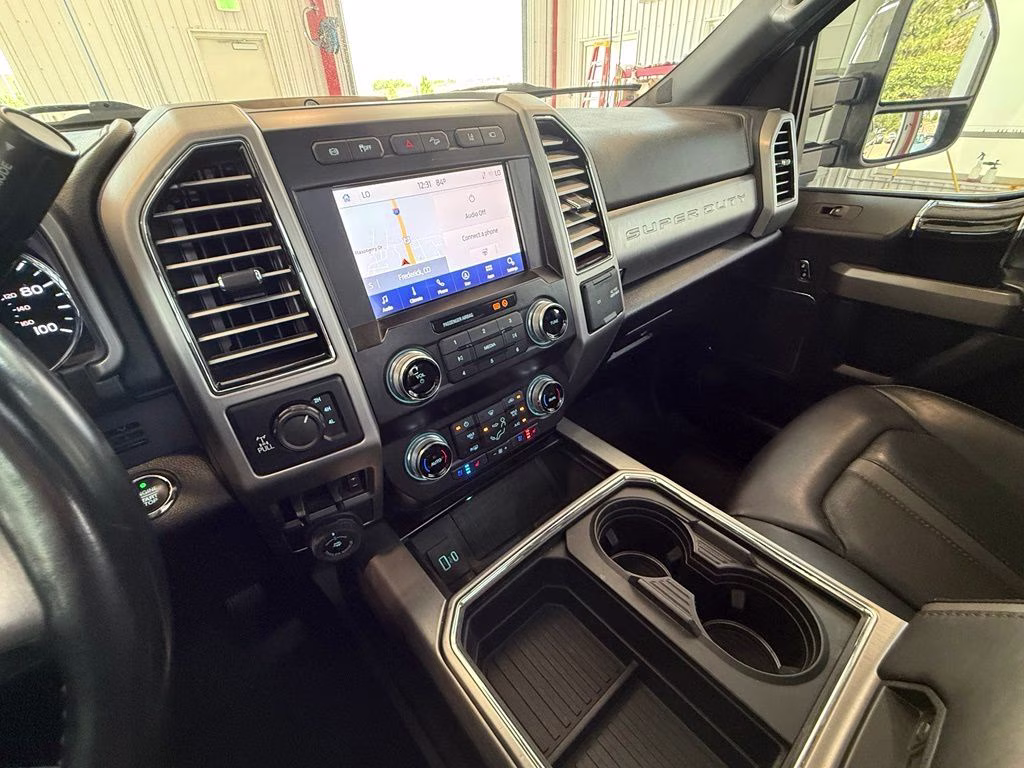 2021 Star White Metallic Tri-Coat Ford Super Duty F-250 SRW Platinum 4X4 Truck