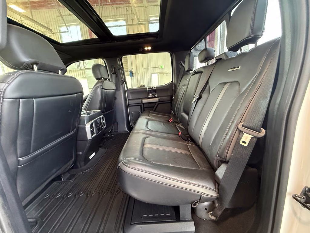 2021 Star White Metallic Tri-Coat Ford Super Duty F-250 SRW Platinum 4X4 Truck