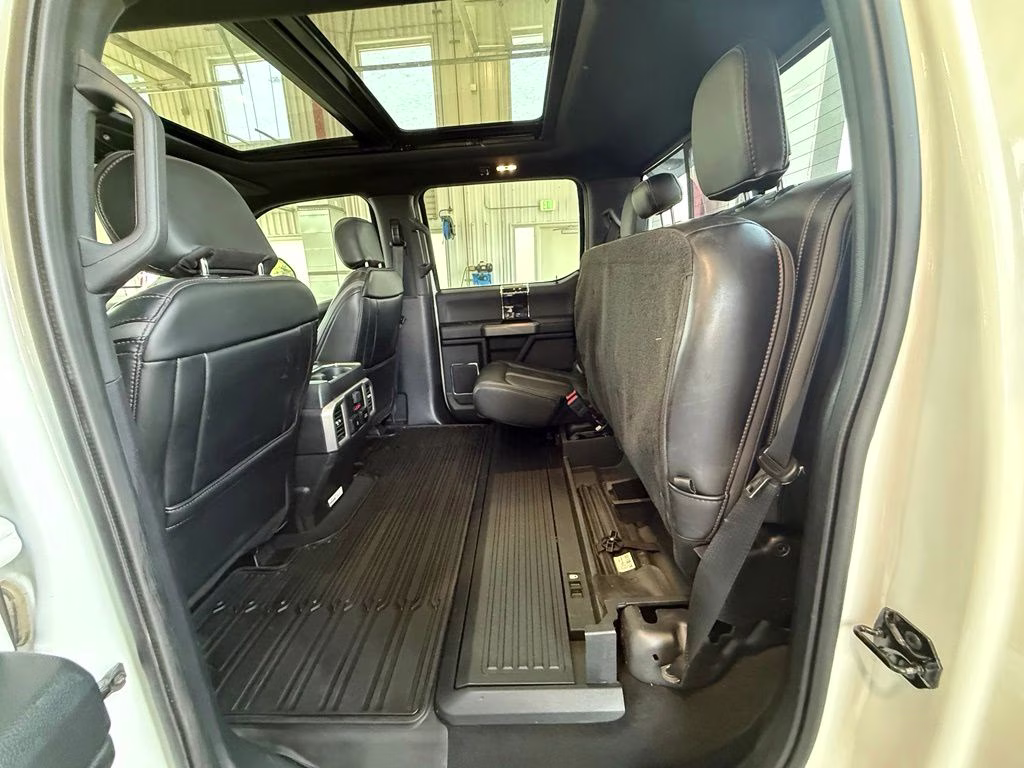 2021 Star White Metallic Tri-Coat Ford Super Duty F-250 SRW Platinum 4X4 Truck