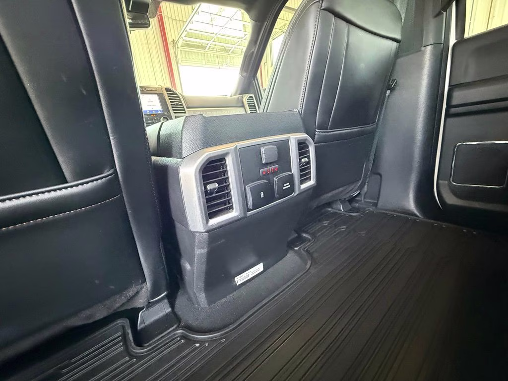 2021 Star White Metallic Tri-Coat Ford Super Duty F-250 SRW Platinum 4X4 Truck