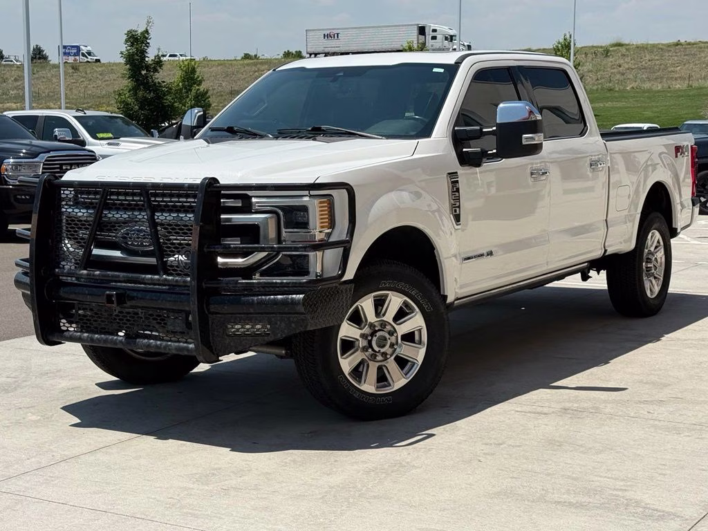 2021 Star White Metallic Tri-Coat Ford Super Duty F-250 SRW Platinum 4X4 Truck