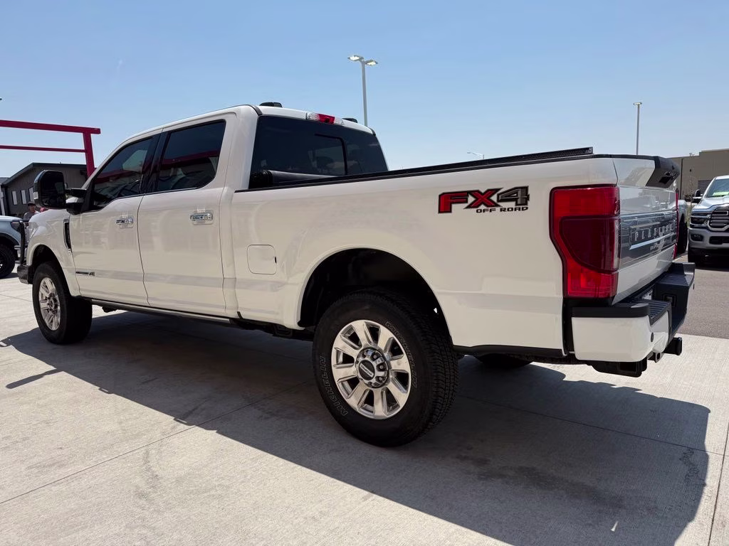 2021 Star White Metallic Tri-Coat Ford Super Duty F-250 SRW Platinum 4X4 Truck
