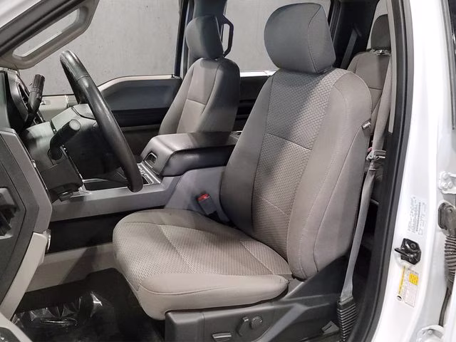 2019 Oxford White Ford F-150 XLT 4X4 Truck