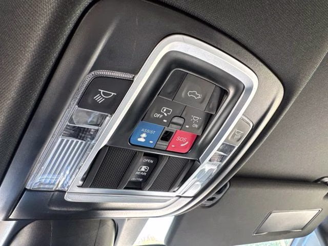 2023 Granite Crystal Metallic Clearcoat Ram 1500 Limited 4X4 Truck