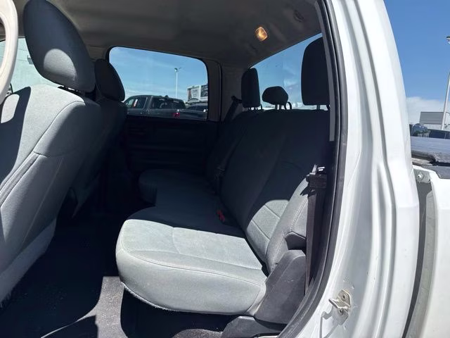 2015 Bright White Clearcoat Ram 2500 Tradesman 4X4 Truck