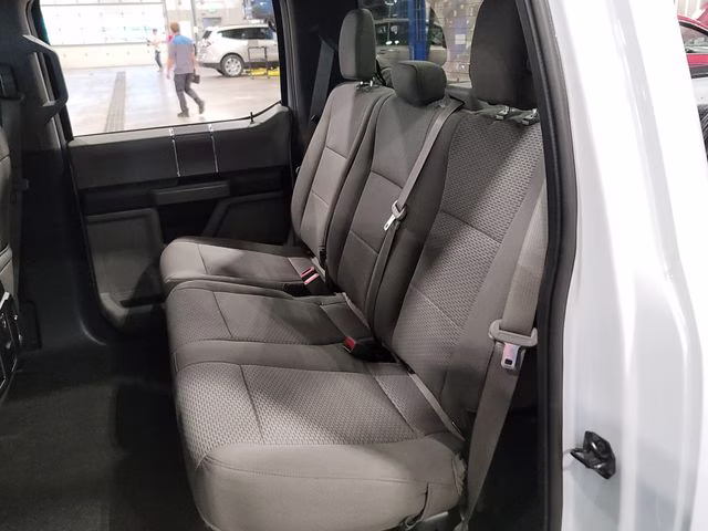 2019 Oxford White Ford F-150 XLT 4X4 Truck